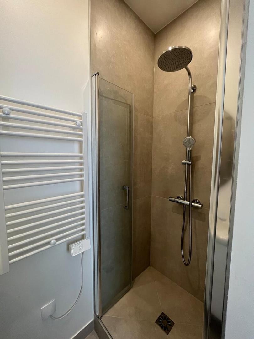 Appartement Cosy A 1 Min De Paris Charenton-le-Pont Bagian luar foto